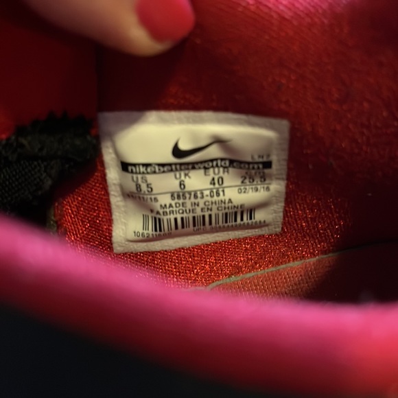 Women’s NIKE Volley Zoom HyperSpike Volleyball Sneakers. Black/Red. Size 8.5. - Picture 7 of 7